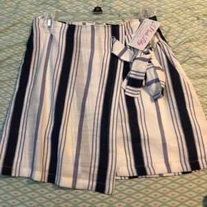 White skirt w/navy stripes